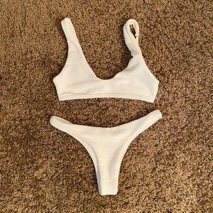 White two pieces bikini
